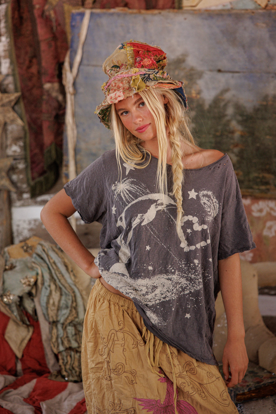 Sky Dolphin T in Ozzy by Magnolia Pearl