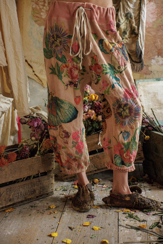 Applique La Jolla Joggers in Sunfaded by Magnolia Pearl